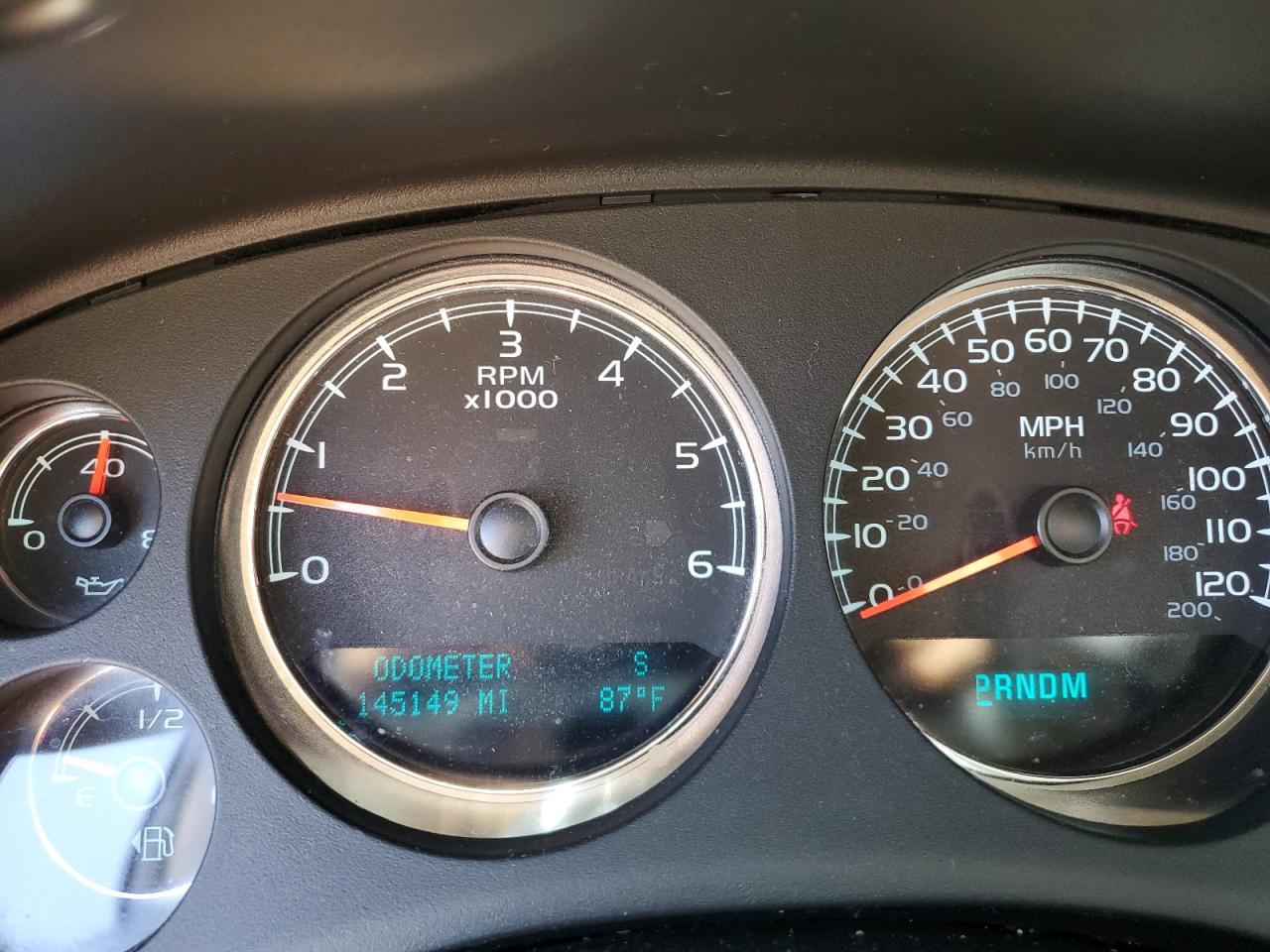 2013 CHEVROLET Suburban