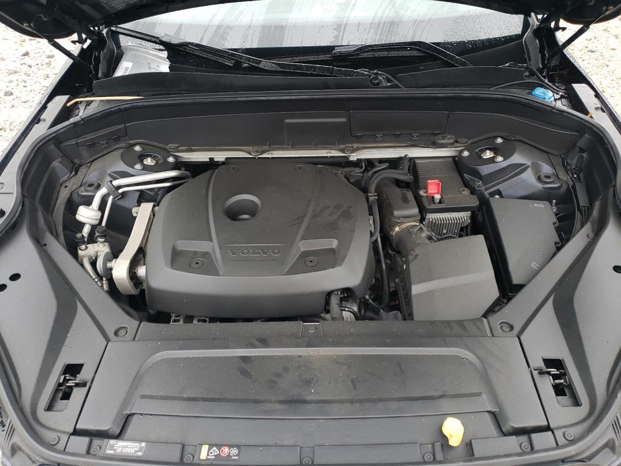 2016 VOLVO XC90