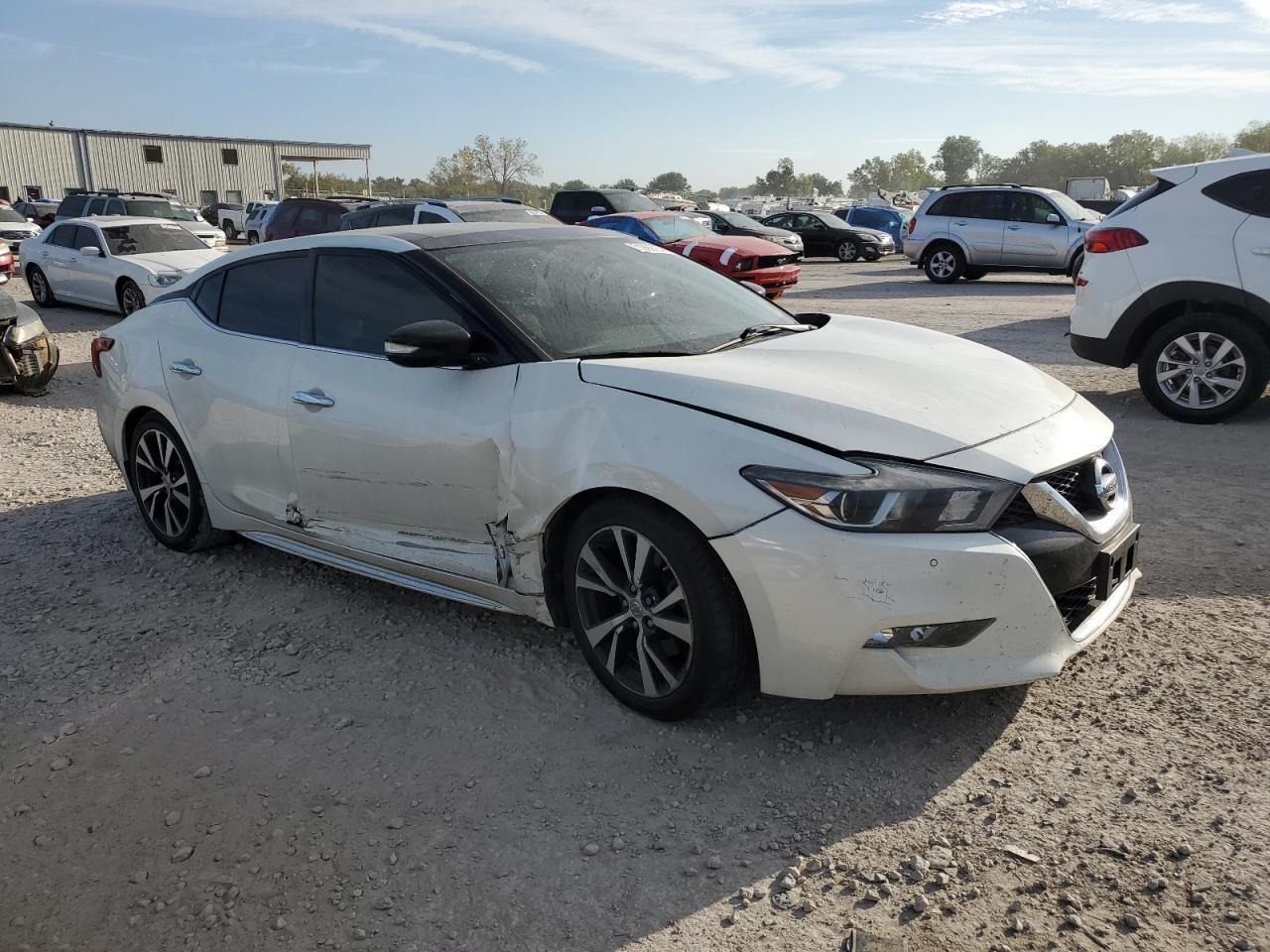 2016 NISSAN Maxima