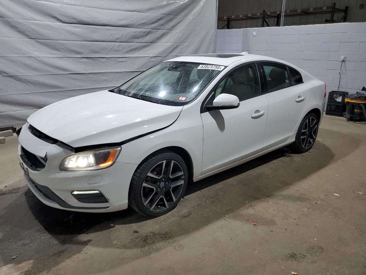 2017 VOLVO S60