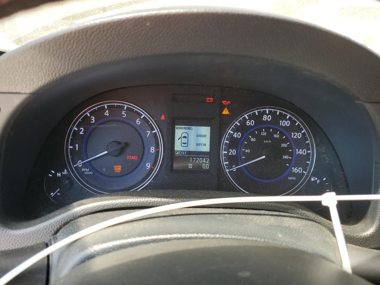 2011 INFINITI G37