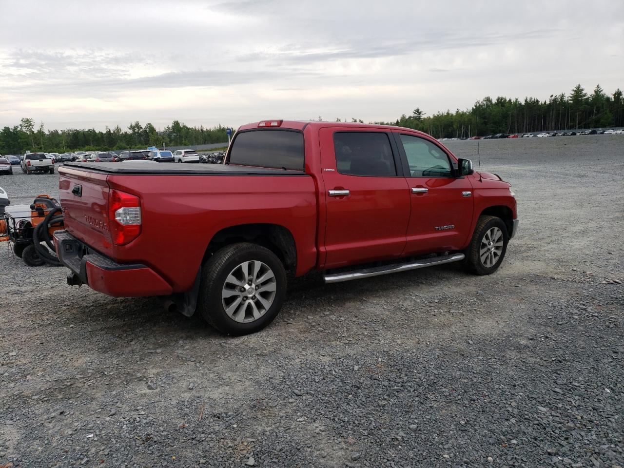 2017 TOYOTA TUNDRA