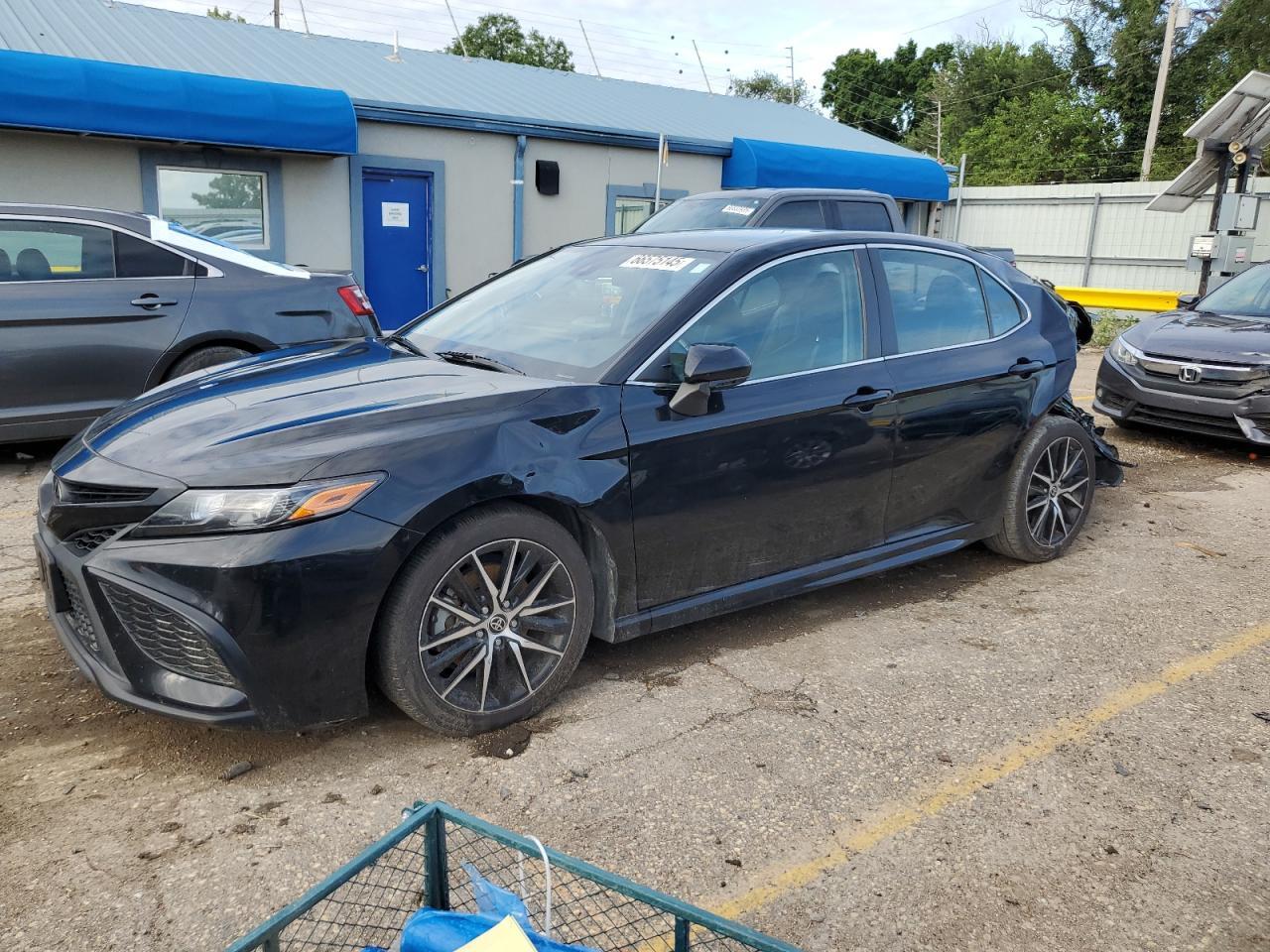 2022 TOYOTA CAMRY