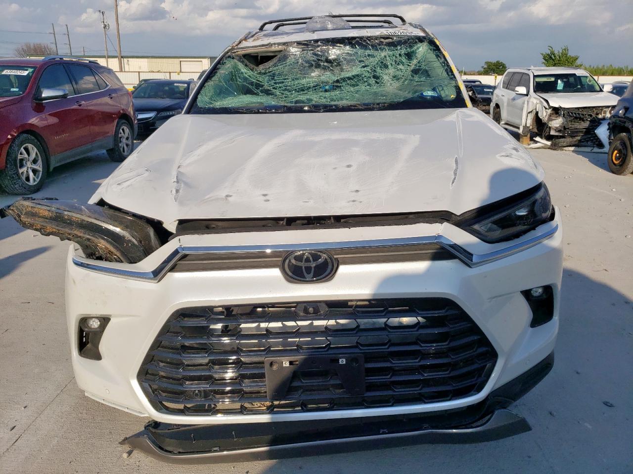 2024 TOYOTA HIGHLANDER