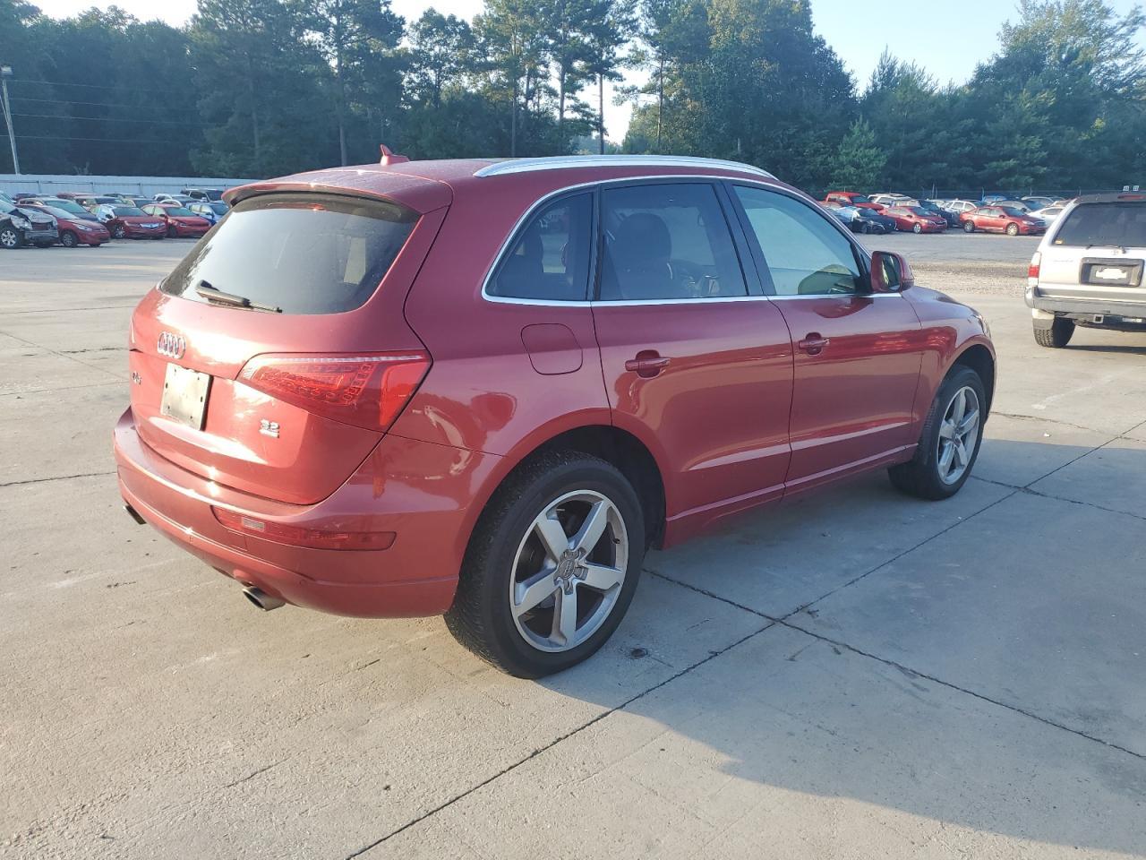2010 AUDI Q5