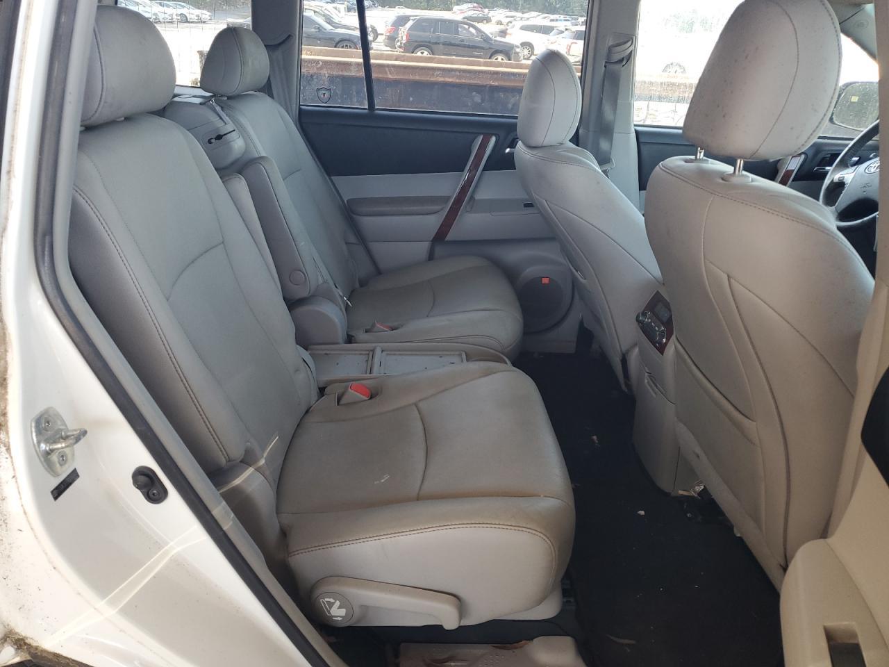 2012 TOYOTA HIGHLANDER