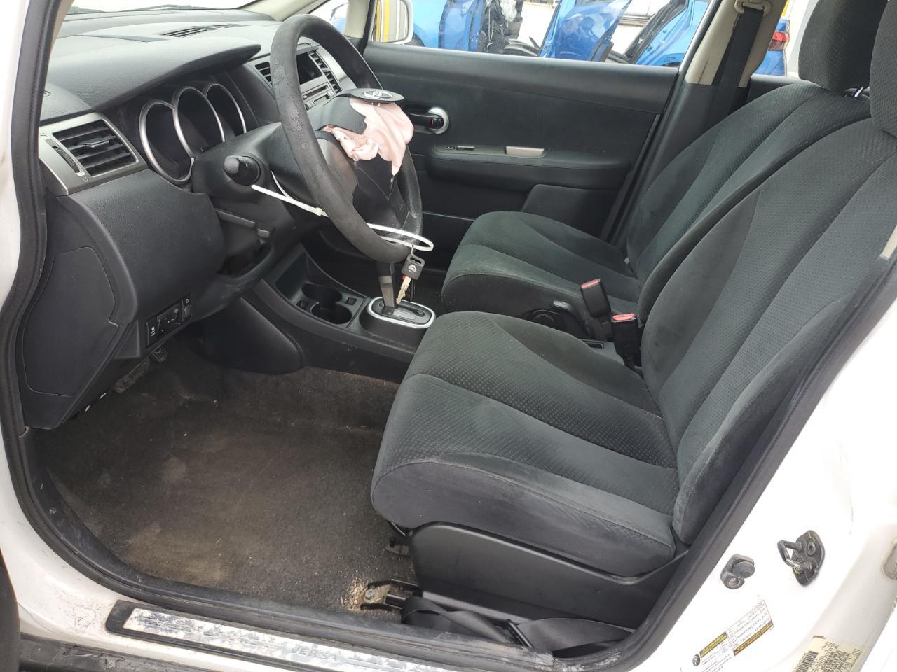 2011 NISSAN VERSA