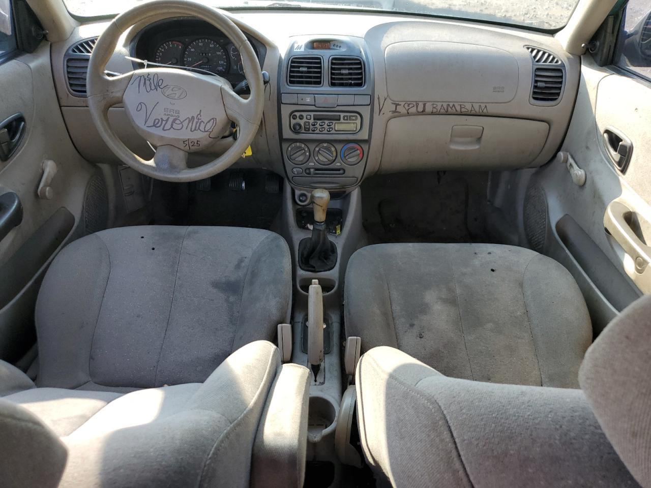 2001 HYUNDAI ACCENT
