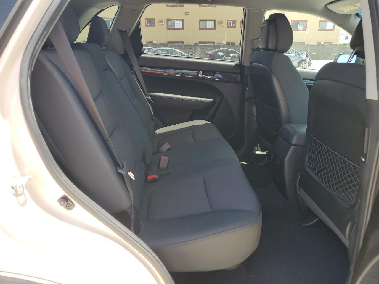2011 KIA SORENTO