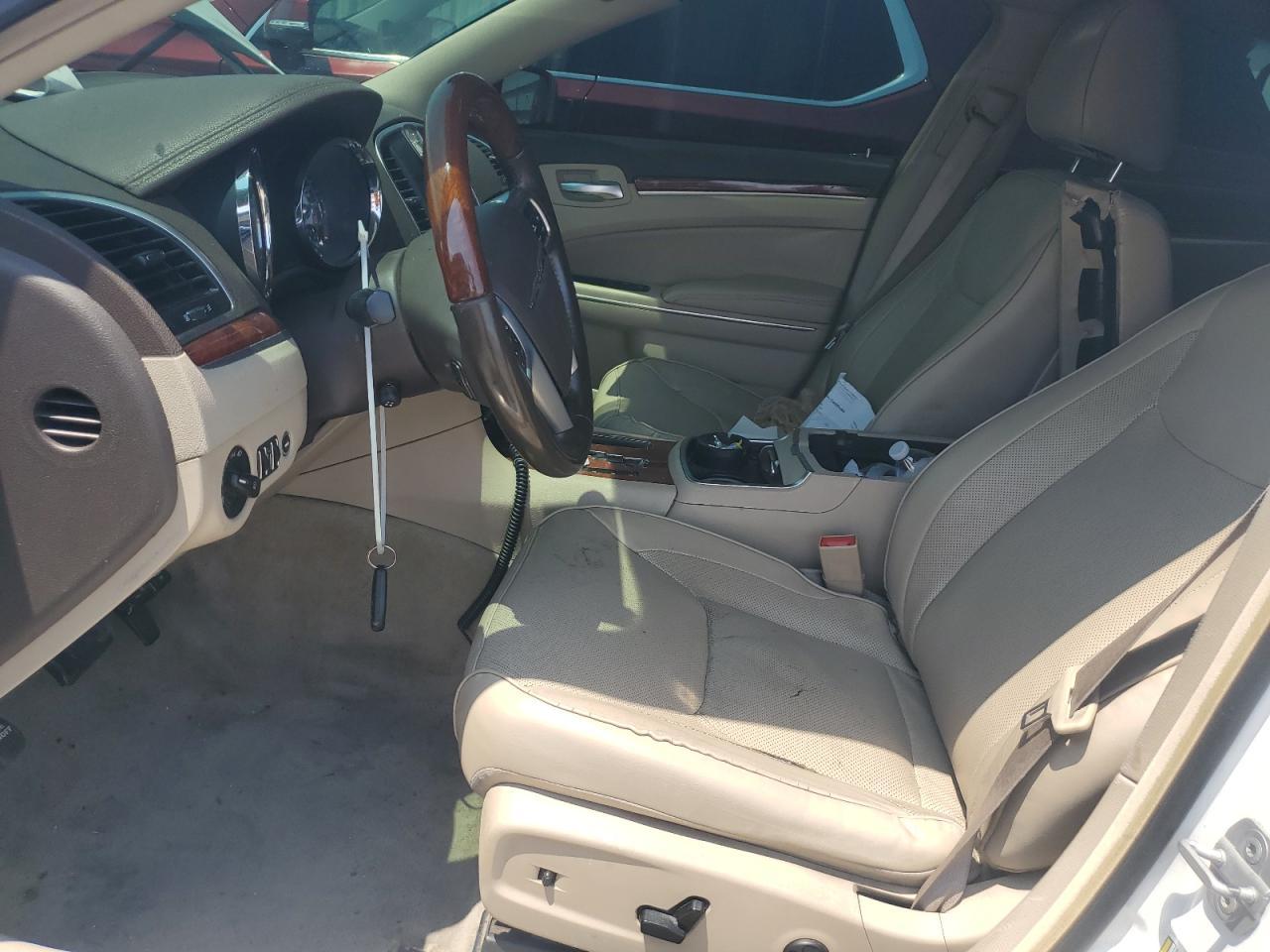 2011 CHRYSLER 300