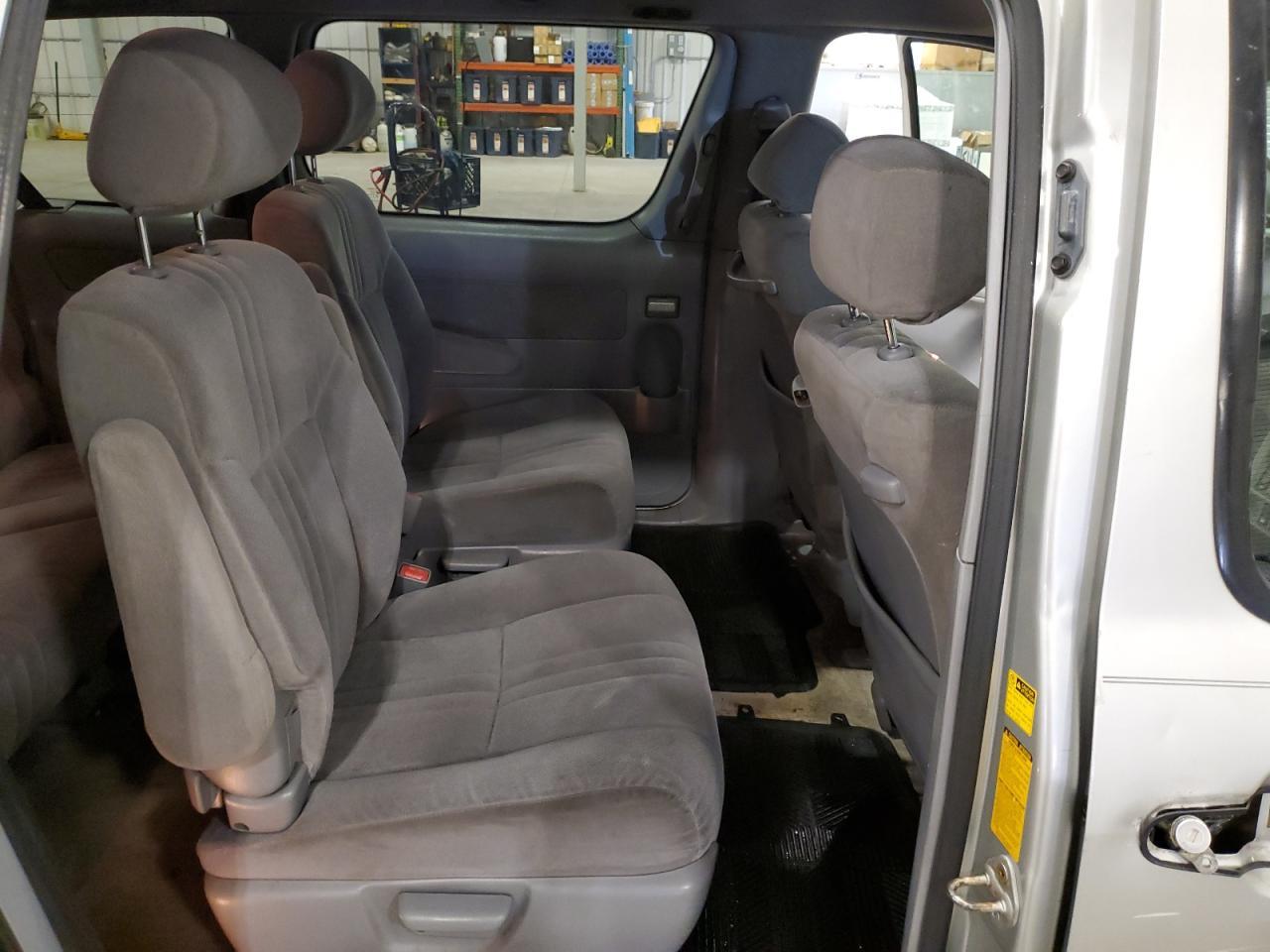 2002 TOYOTA SIENNA