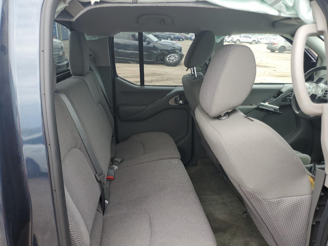 2017 NISSAN Frontier