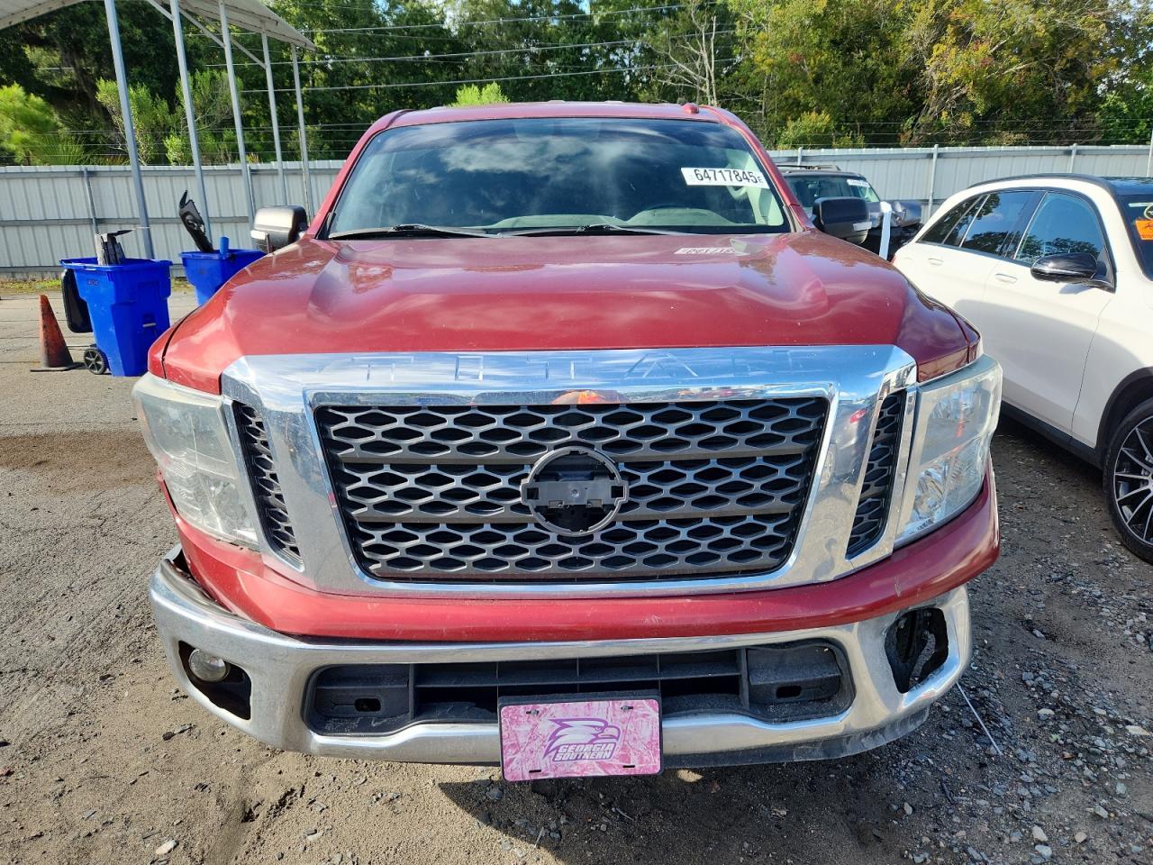 2017 NISSAN Titan