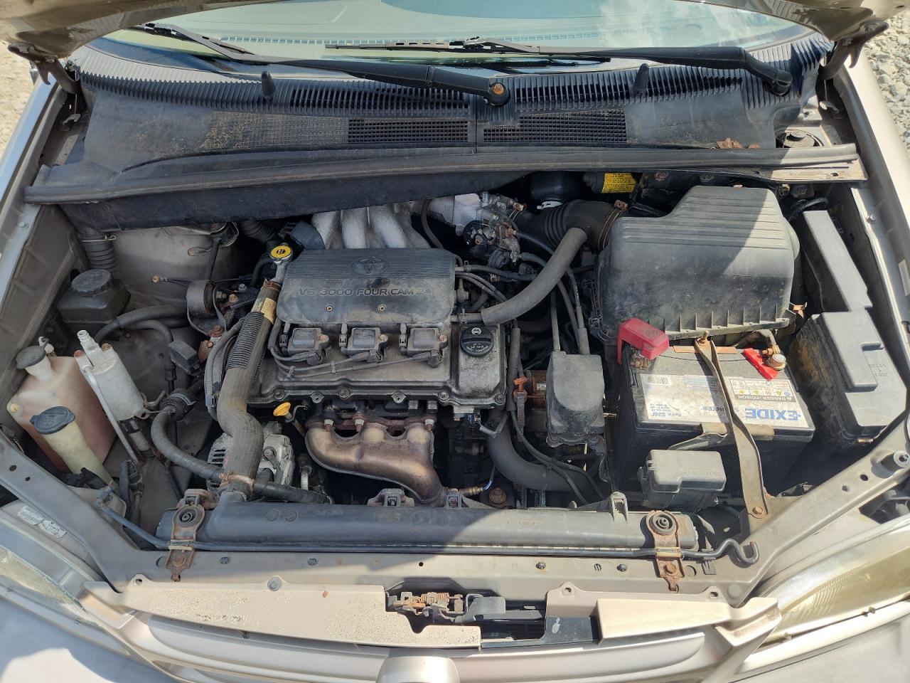 2000 TOYOTA SIENNA