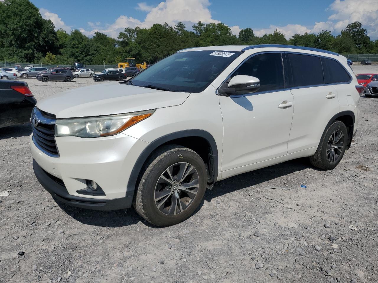 2016 TOYOTA HIGHLANDER