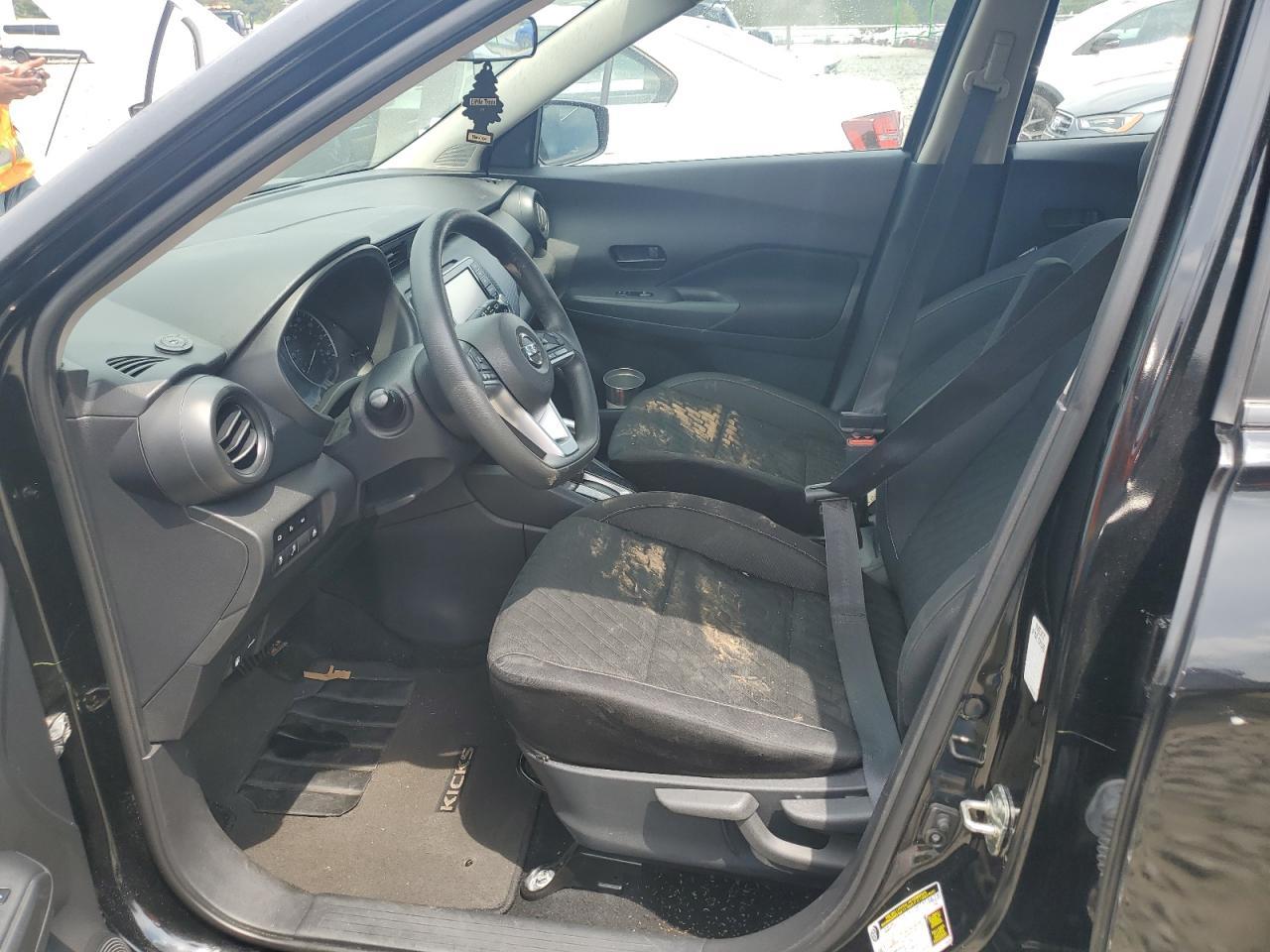 2021 NISSAN KICKS