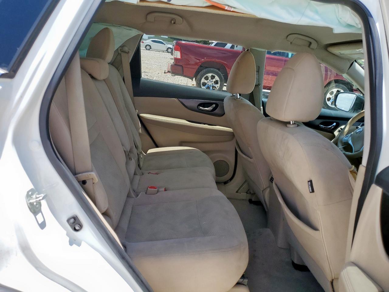 2015 NISSAN ROGUE