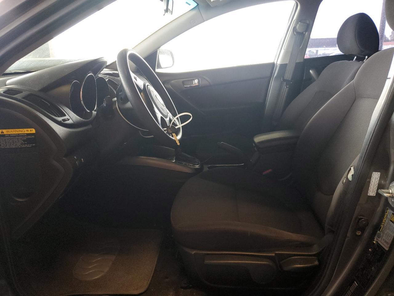 2013 KIA FORTE