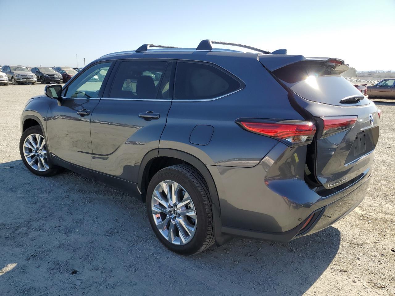 2023 TOYOTA HIGHLANDER