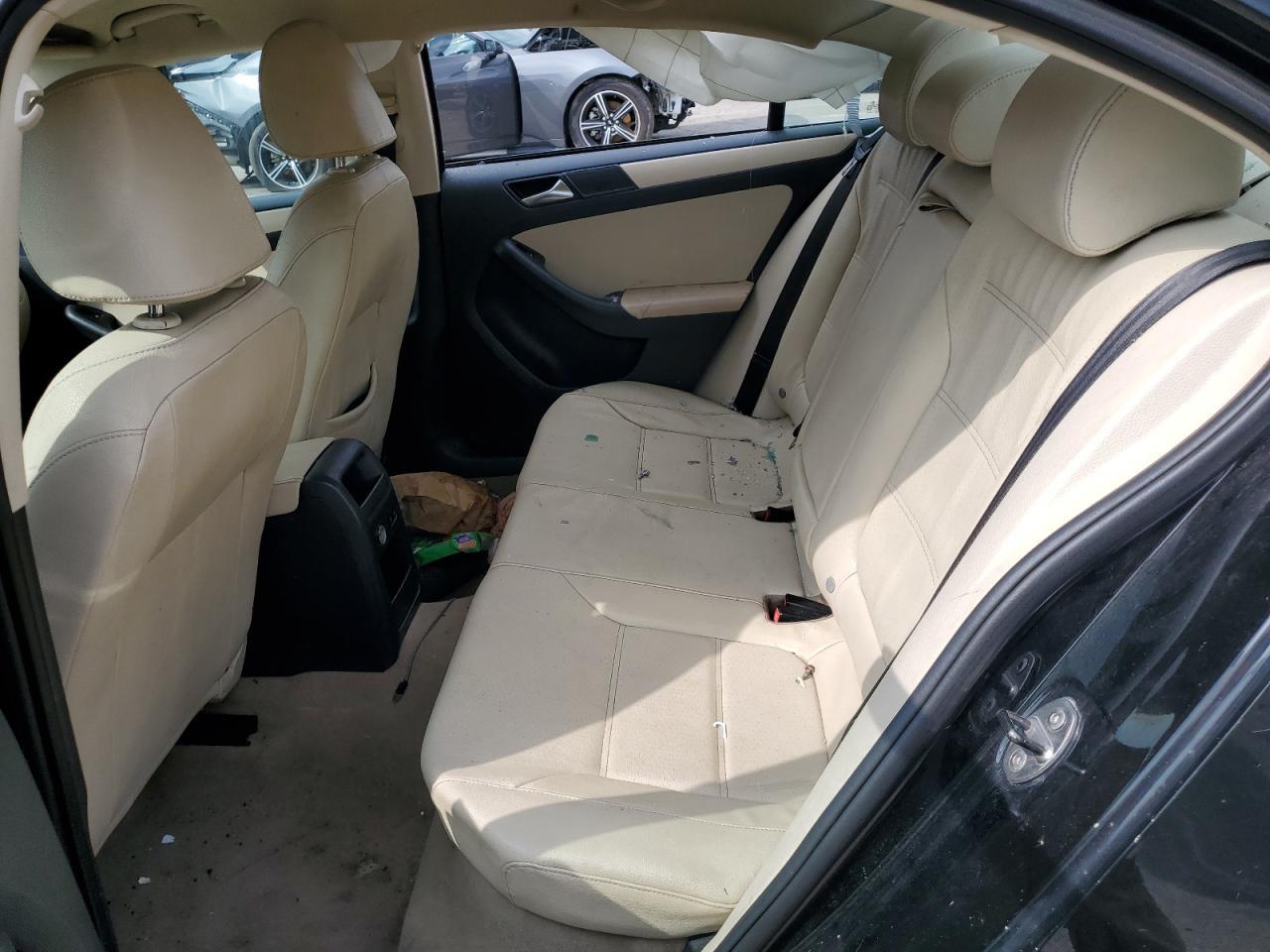 2011 VOLKSWAGEN JETTA