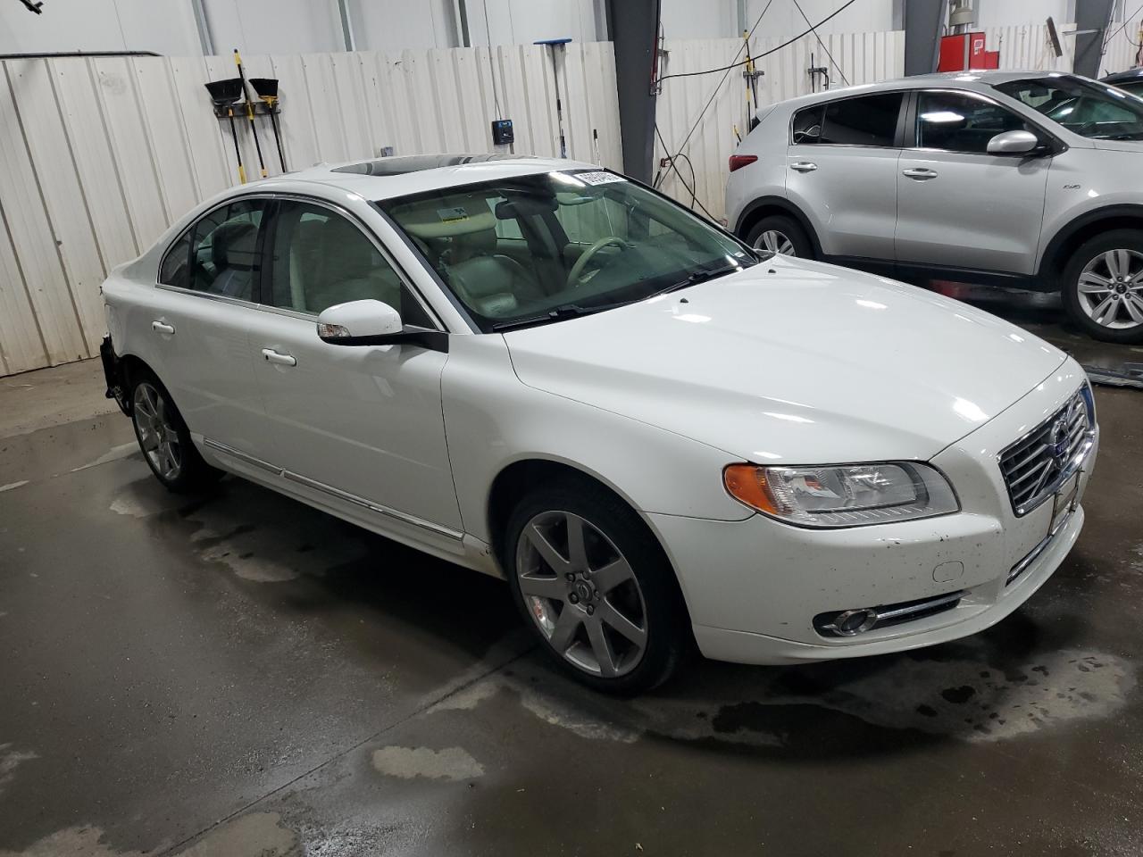 2011 VOLVO S80