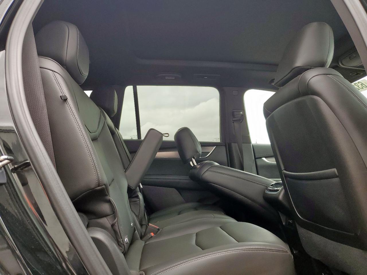 2024 CADILLAC XT6