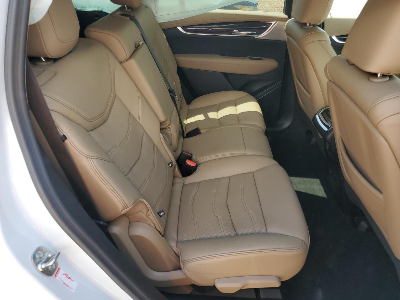 2024 CADILLAC XT6