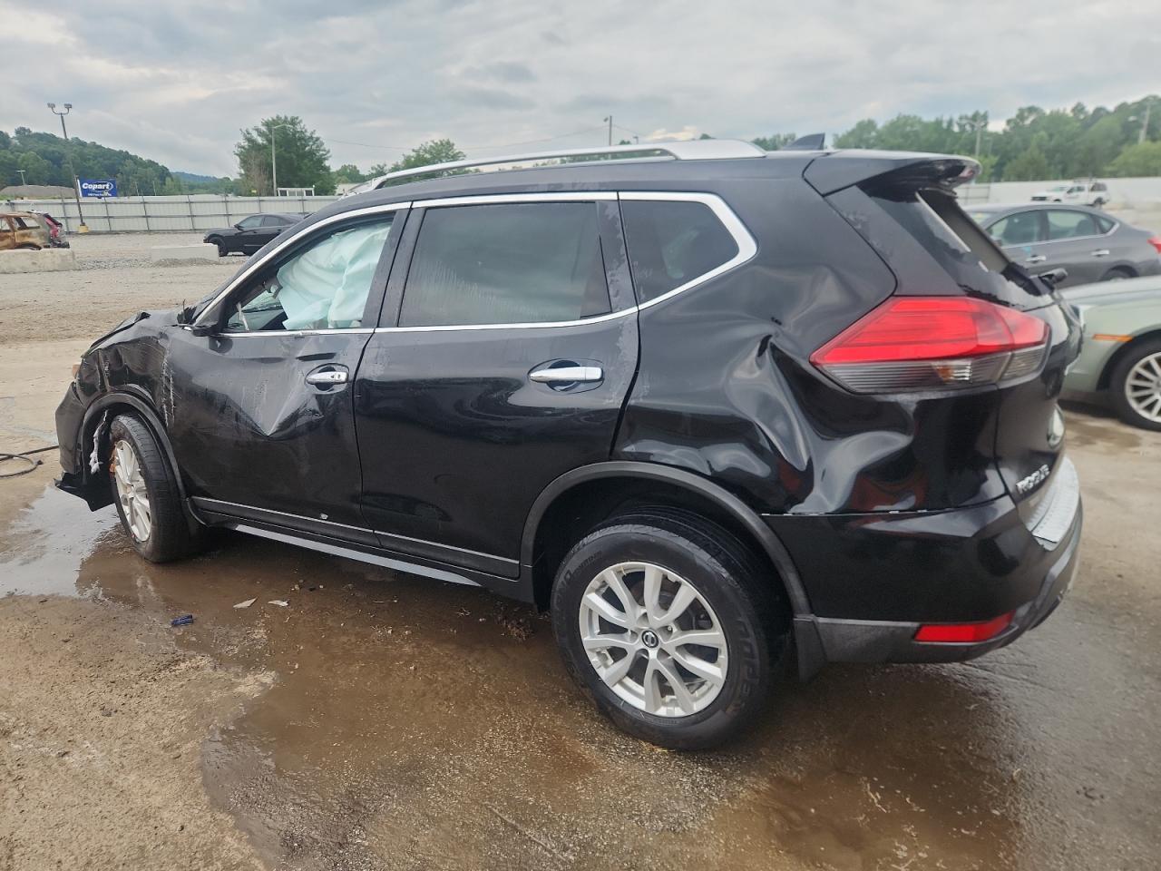 2017 NISSAN ROGUE