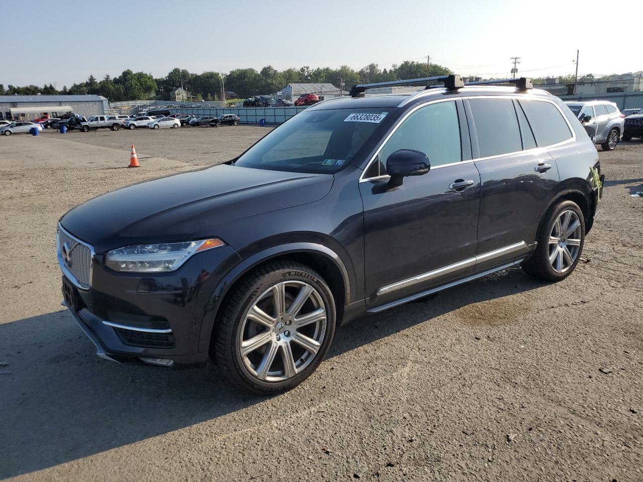 2017 VOLVO XC90