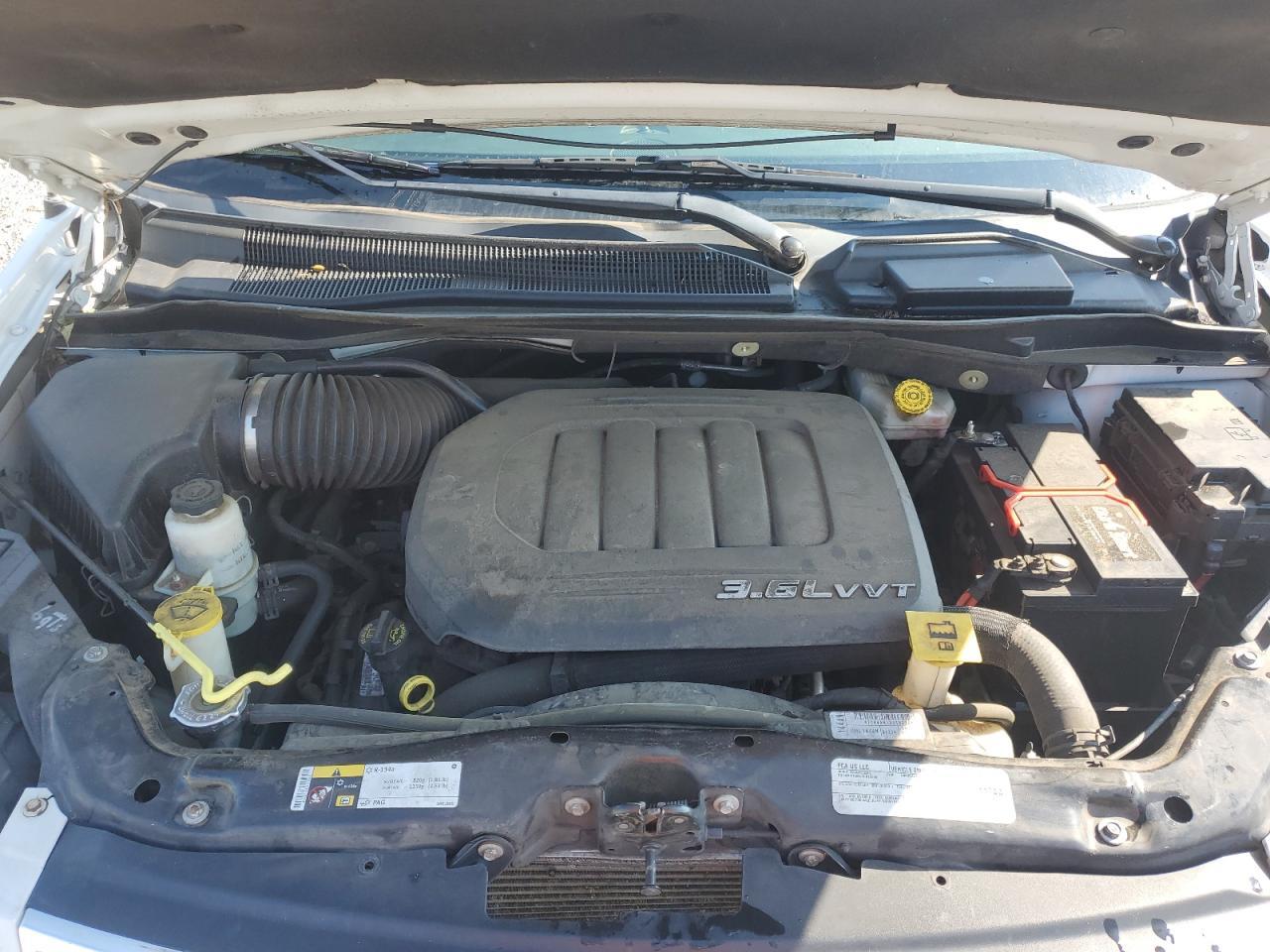 2015 CHRYSLER Town & Country
