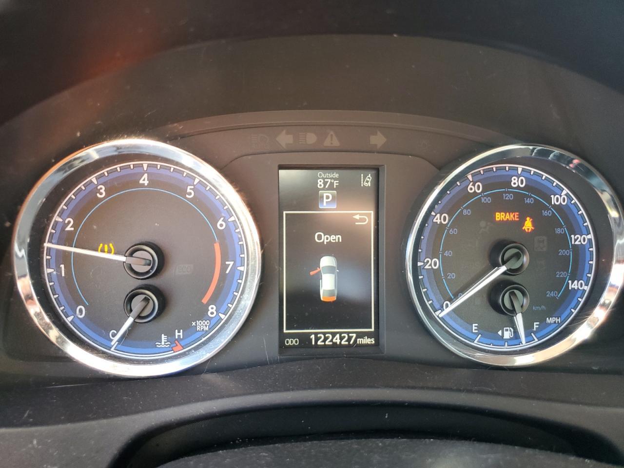 2018 TOYOTA COROLLA