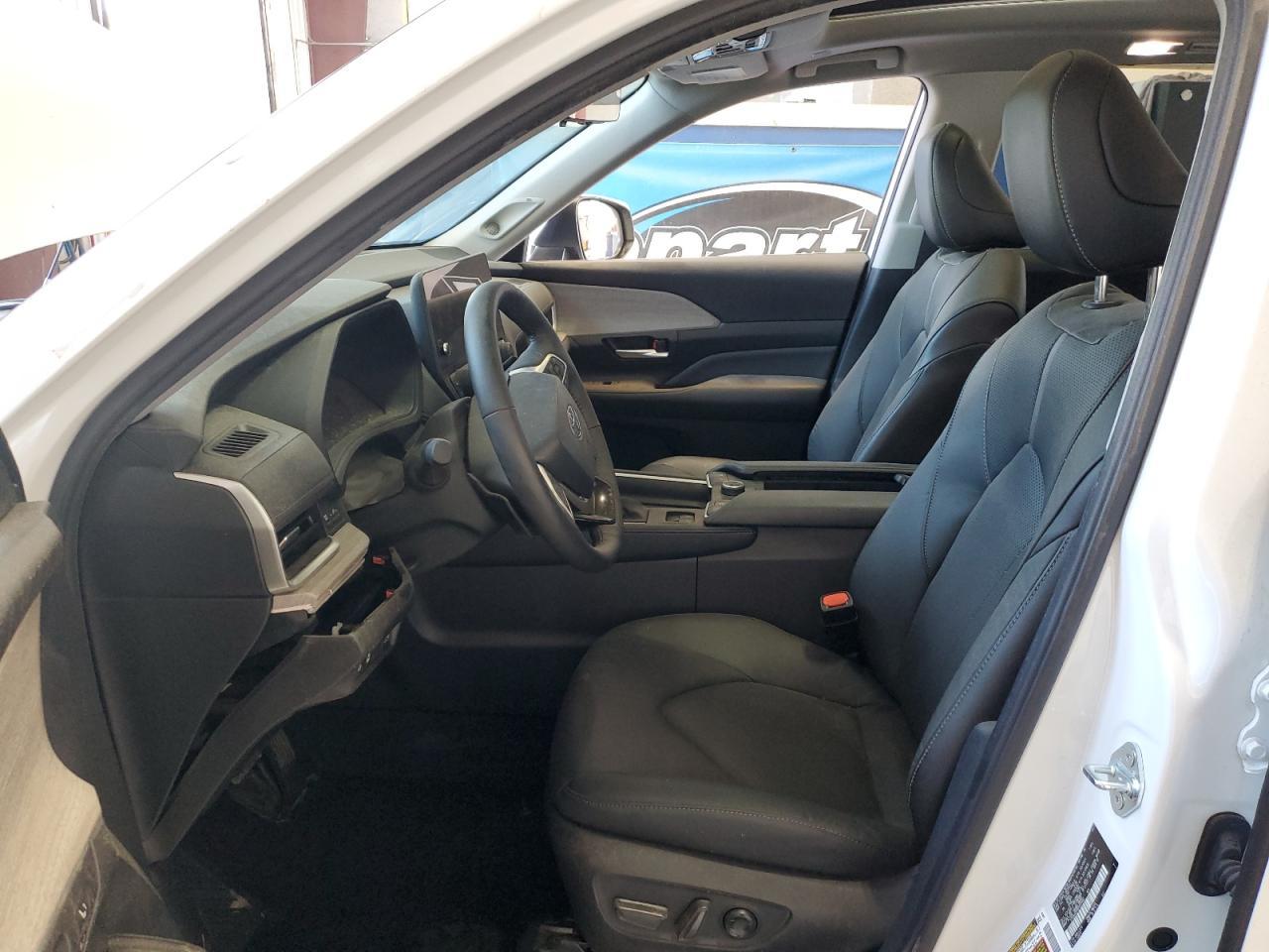 2024 TOYOTA HIGHLANDER