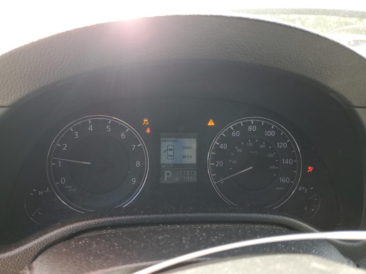 2012 INFINITI G37
