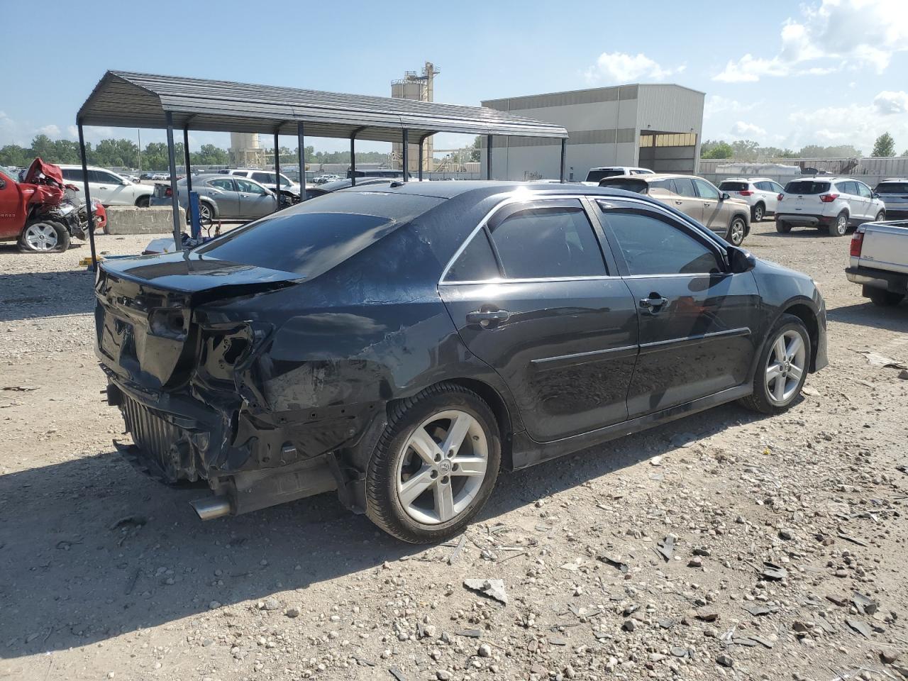 2014 TOYOTA CAMRY