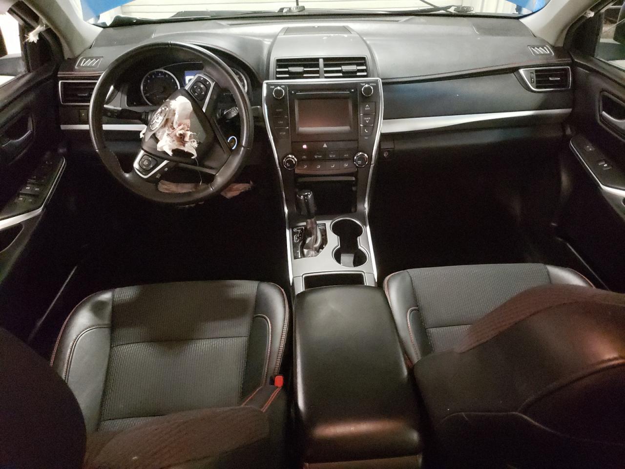 2017 TOYOTA CAMRY