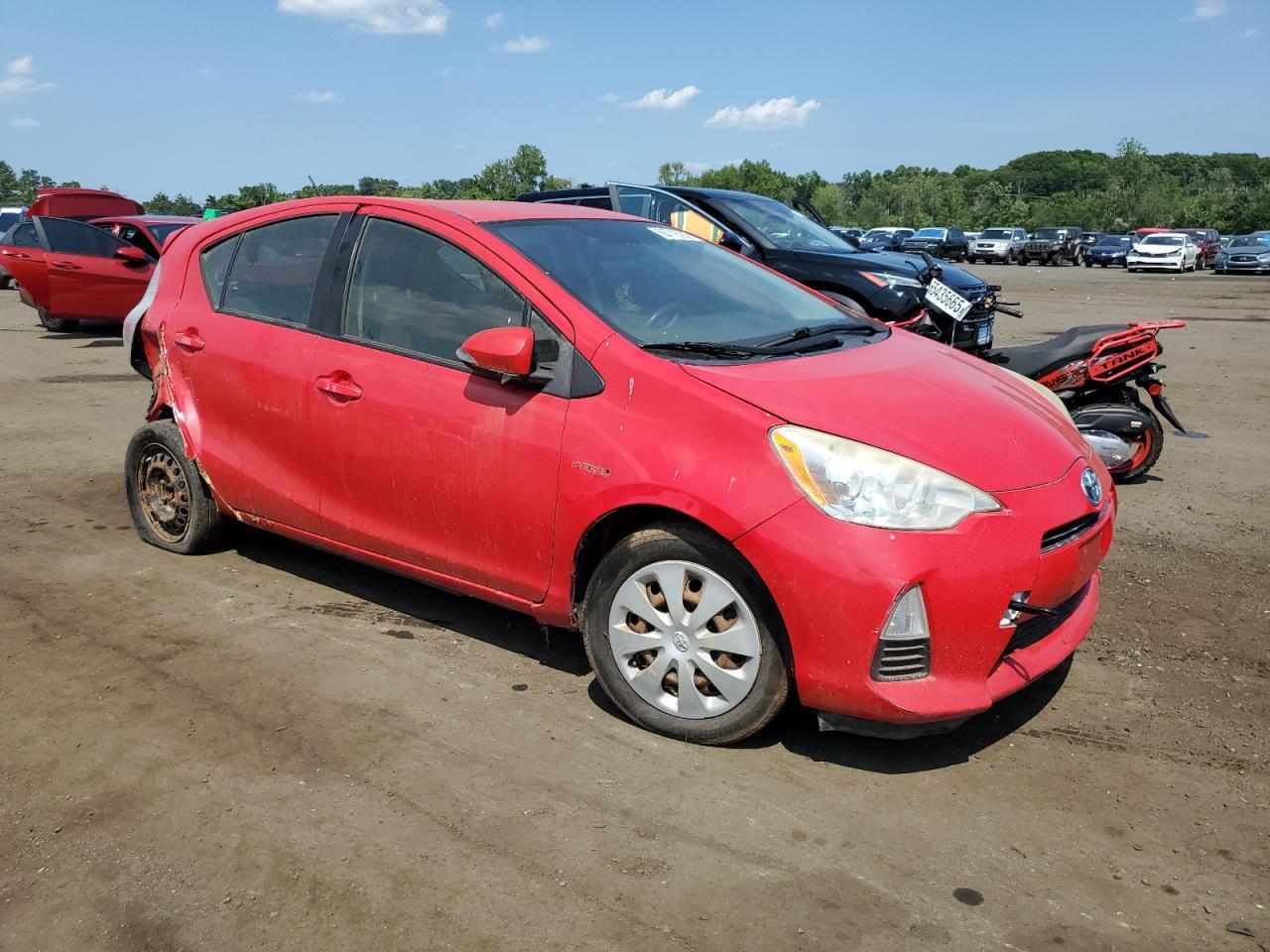 2013 TOYOTA Prius c