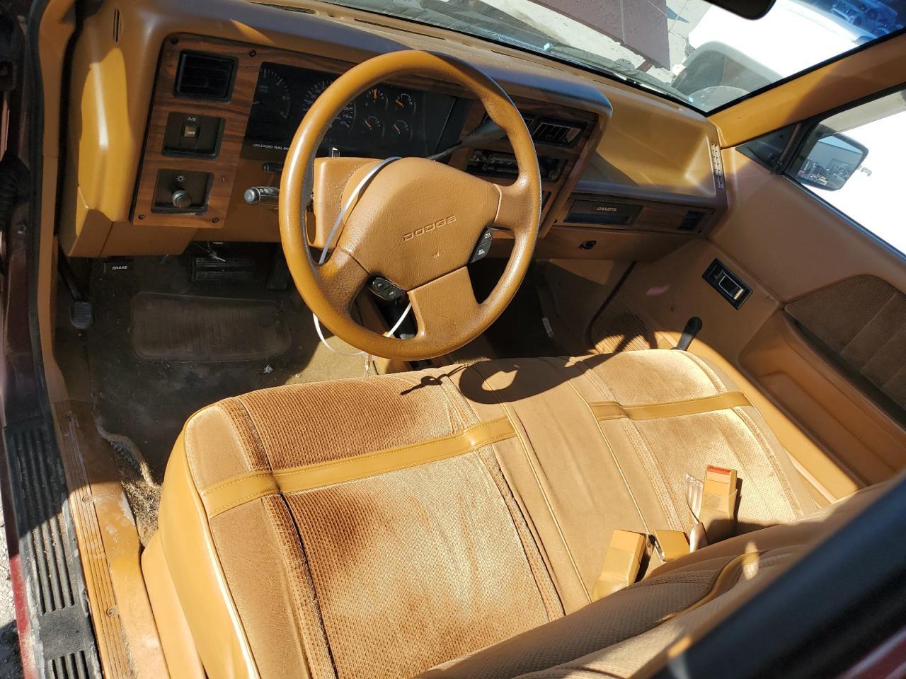 1993 DODGE Dakota