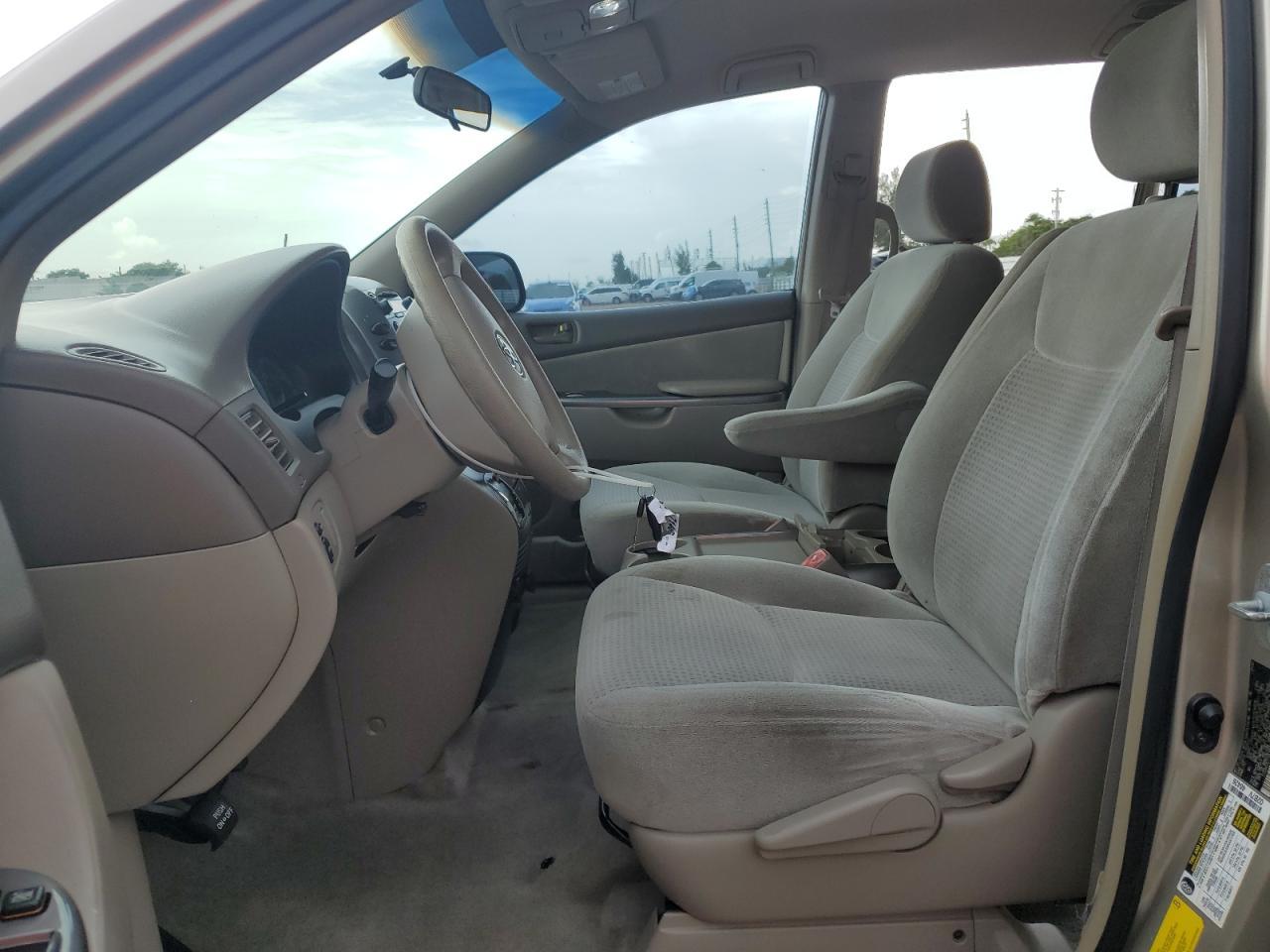 2007 TOYOTA SIENNA