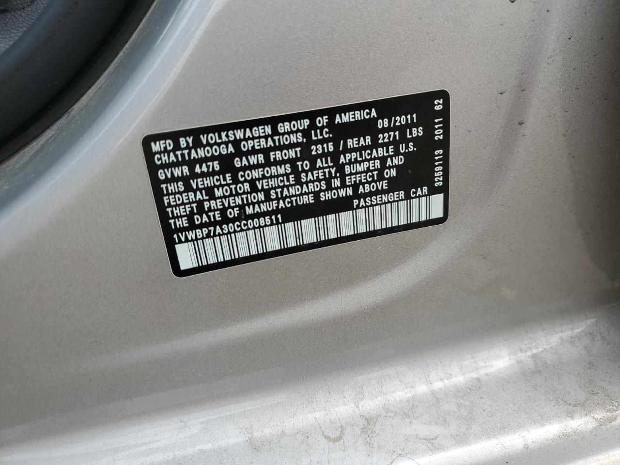 2012 VOLKSWAGEN Passat