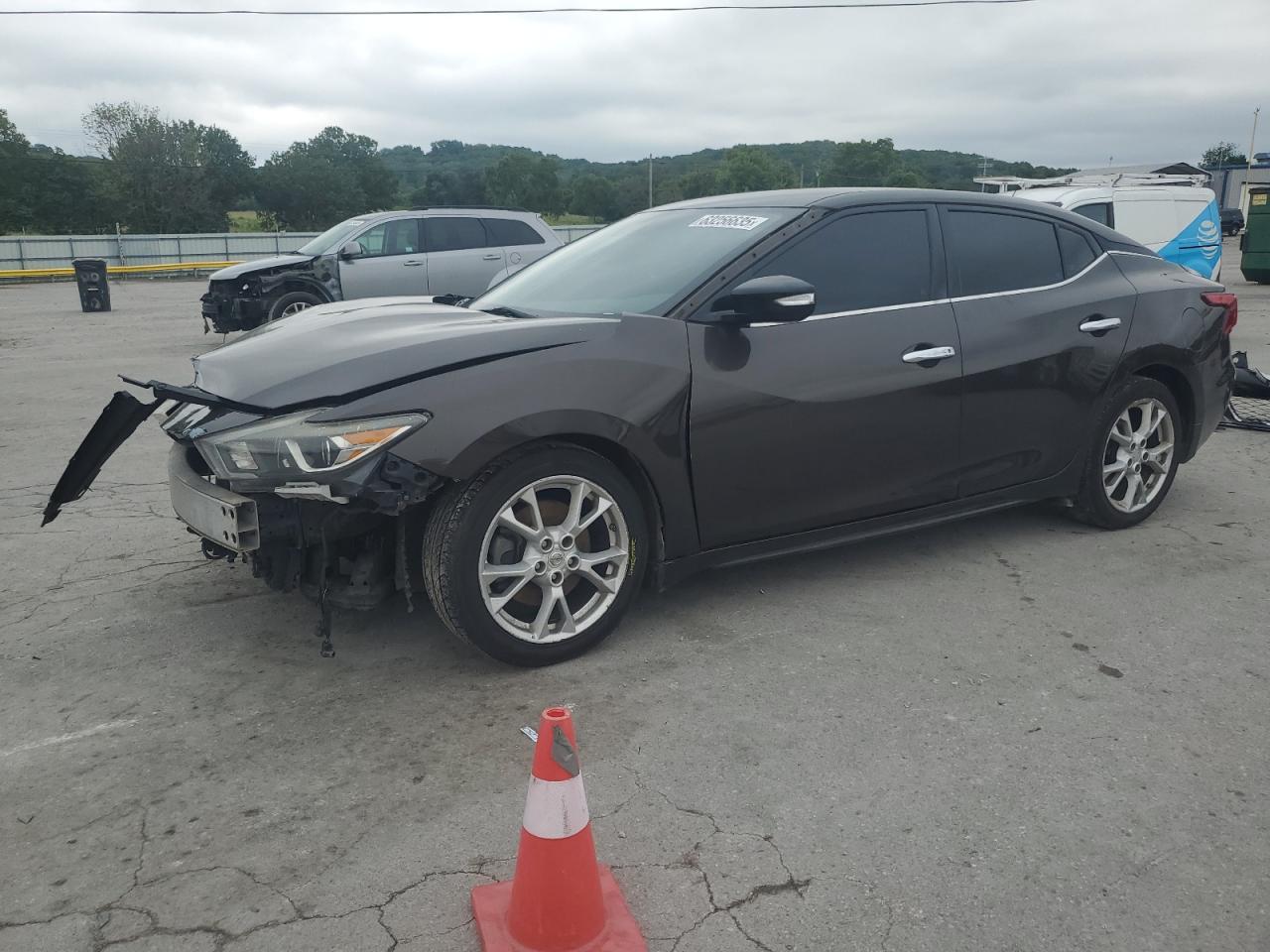 2016 NISSAN Maxima