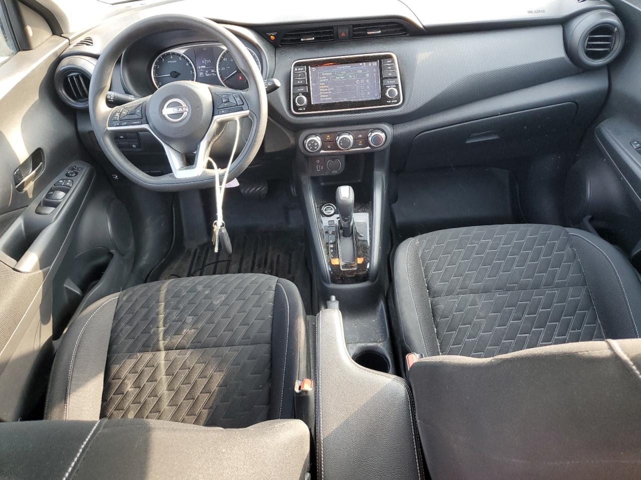 2022 NISSAN KICKS