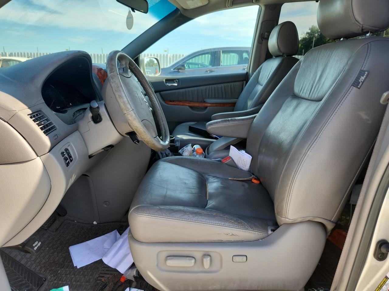 2007 TOYOTA SIENNA