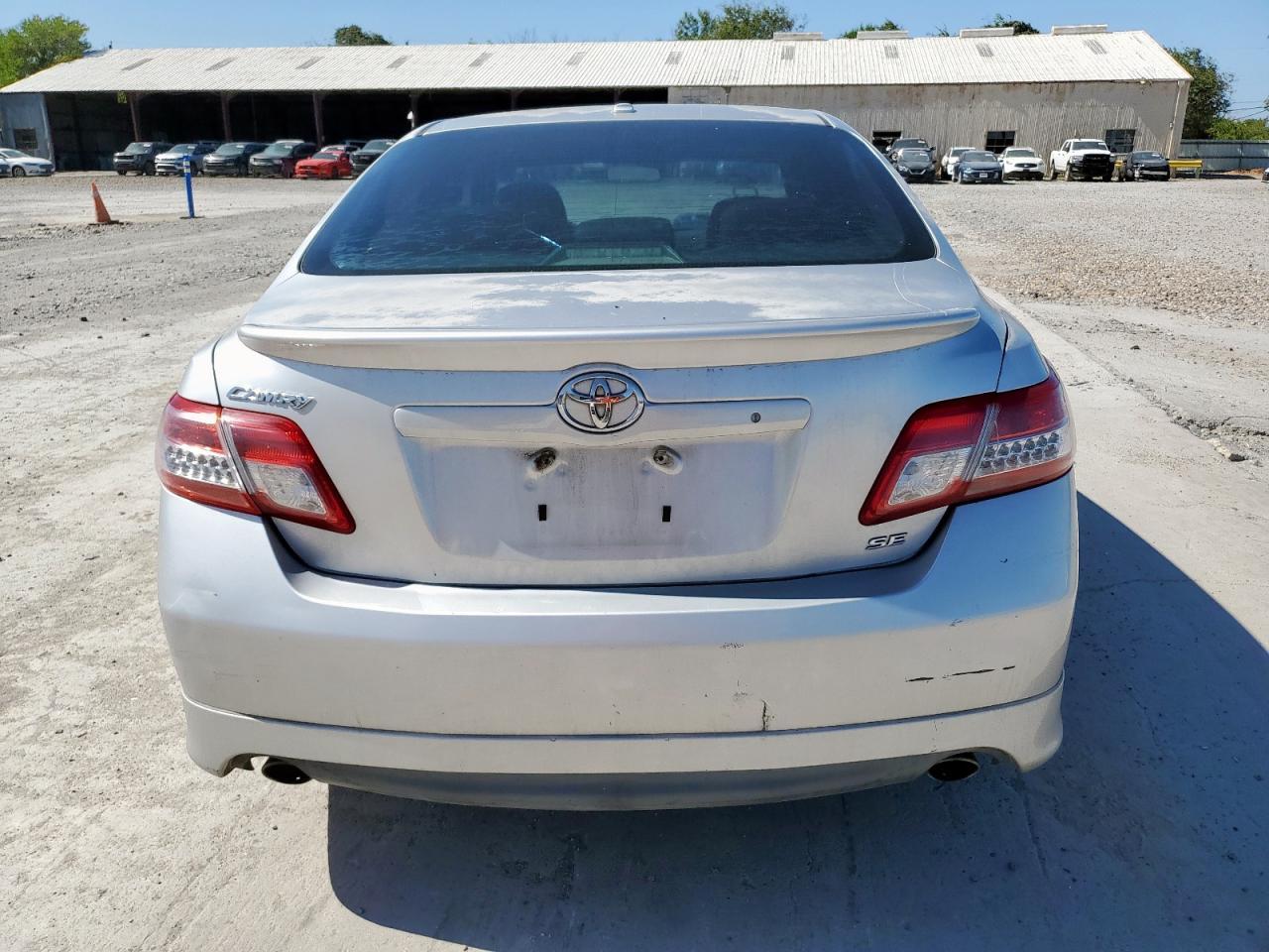 2011 TOYOTA CAMRY