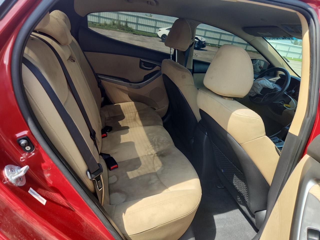 2012 HYUNDAI ELANTRA