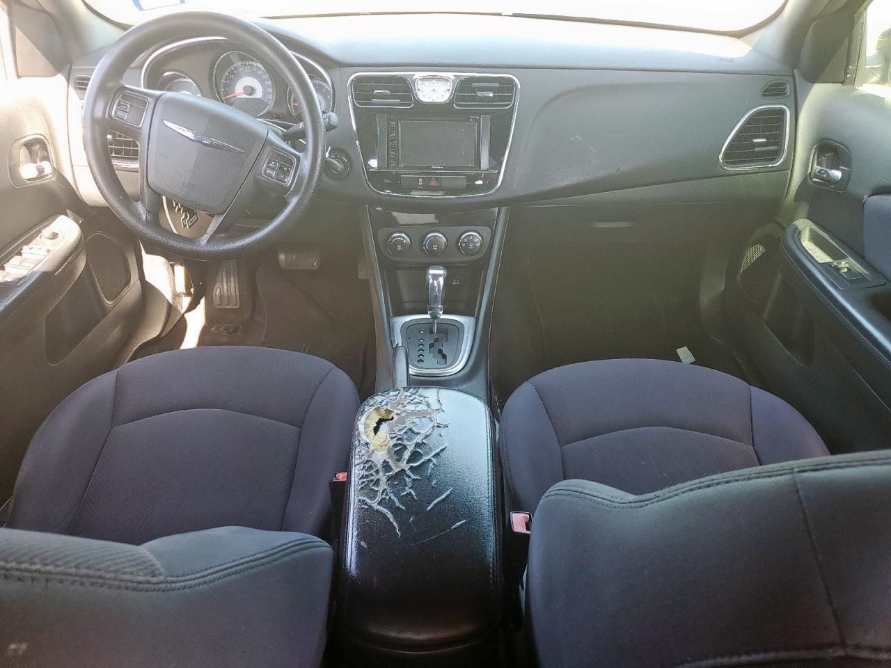 2012 CHRYSLER 200