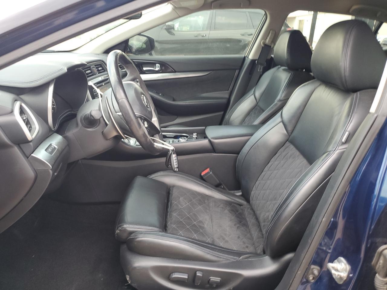 2016 NISSAN Maxima