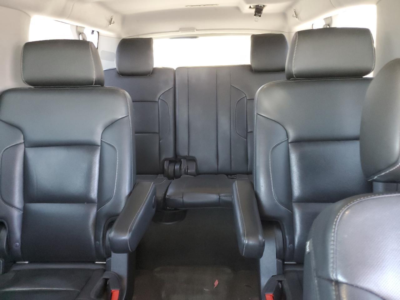 2015 CHEVROLET Suburban