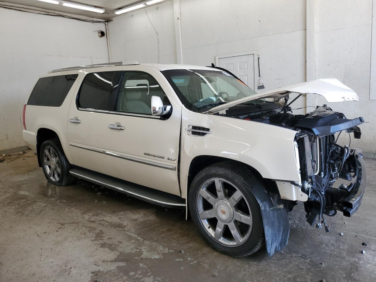 2013 CADILLAC ESCALADE