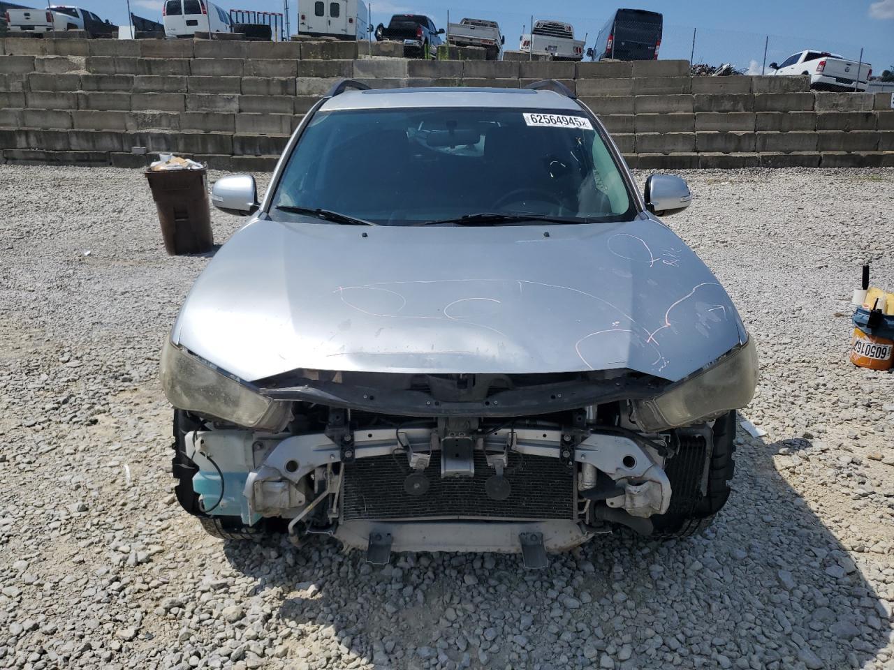 2011 MITSUBISHI outlander