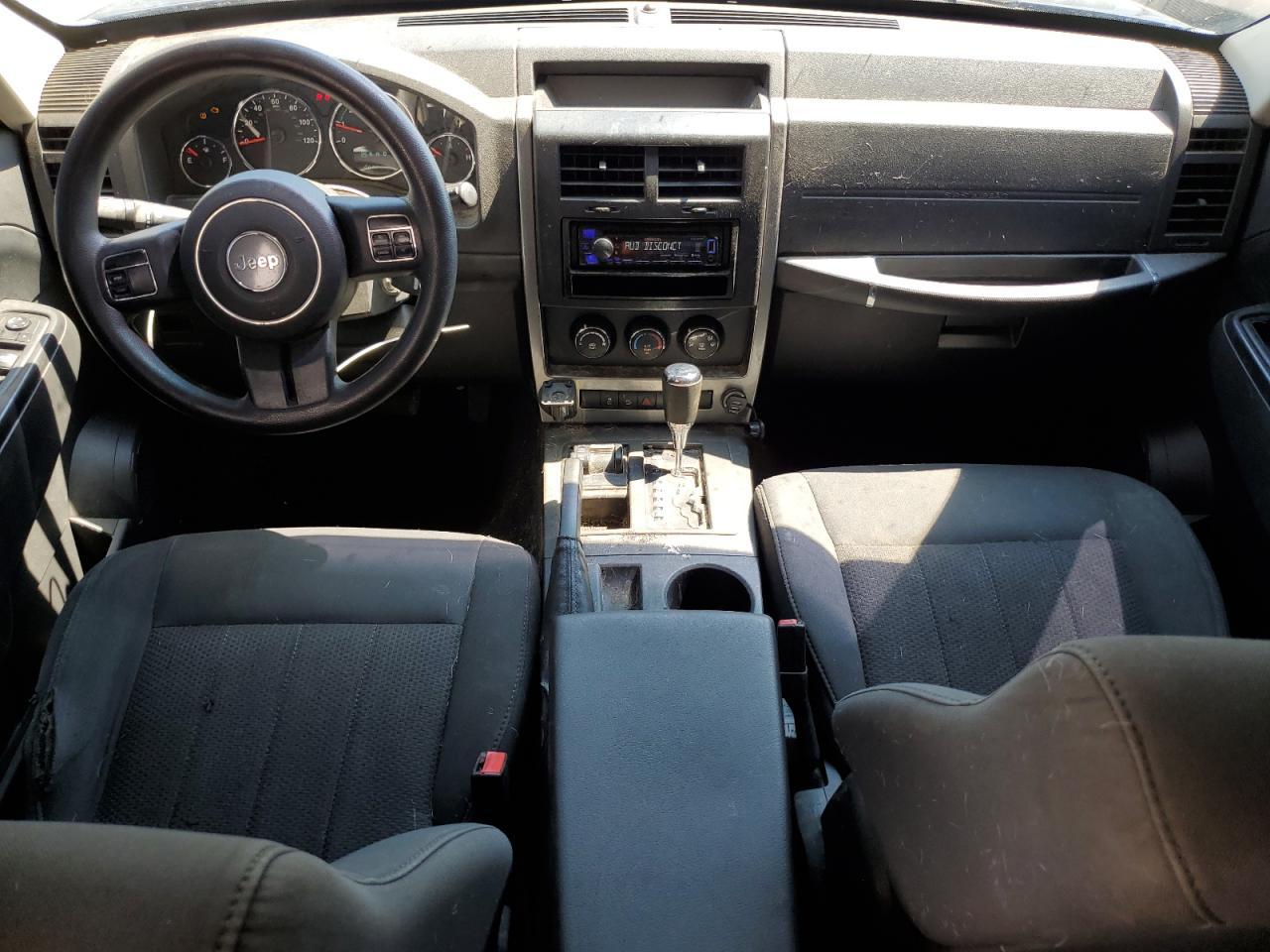 2011 JEEP Liberty